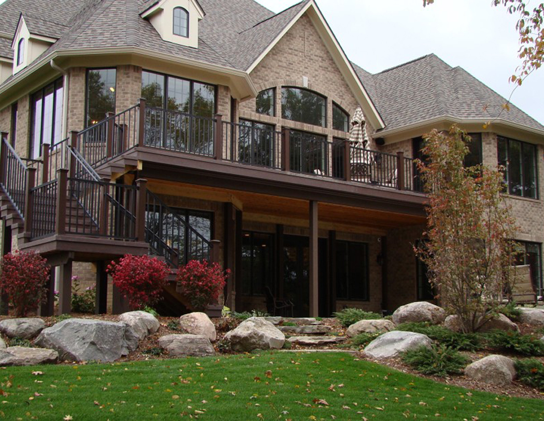 Deck Builder in South Lyon, MI | Cedar Works - south-lyon-2b